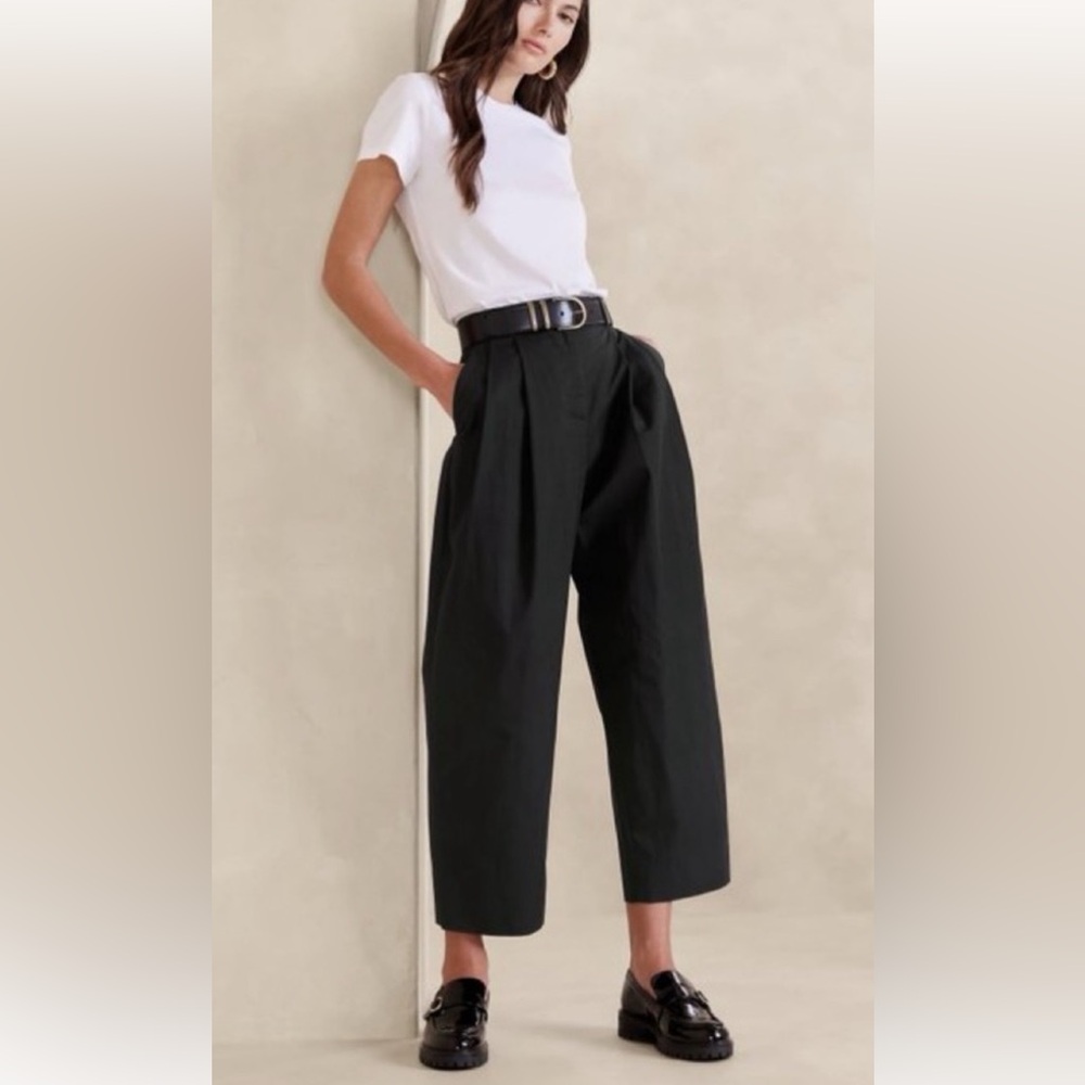 Banana Republic The Barrel-Leg Chino Black Size 12 Sold Out